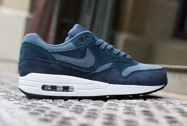 Nike Air Max 1 Essential LTR Armory Slate Navy (2)