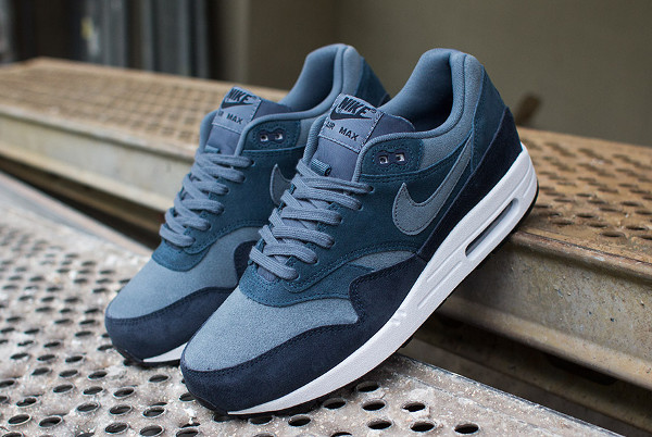 nike air max 1 essential armory slate