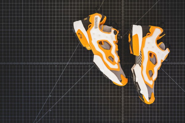 Reebok Insta Pump Fury x Major  (1)