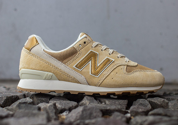 new balance wr996 sneaker beige gold suede