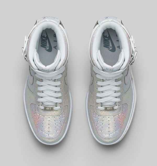 Nike AIR FORCE 1 IRIDESCENT PEARL  (4)