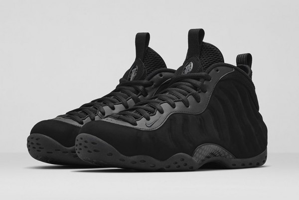 Nike Air Foamposite 'Triple Black' (3)