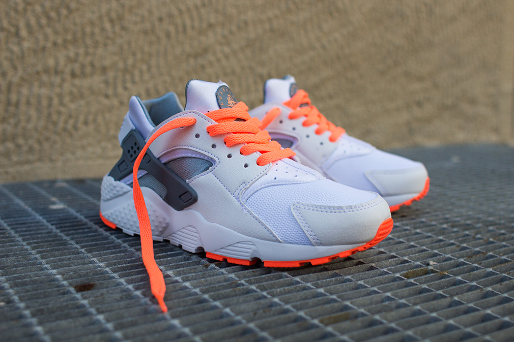 huarache orange et blanche