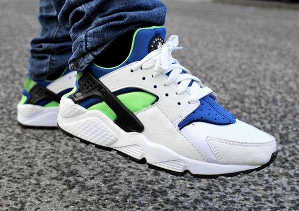 nike huarache scream green footlocker