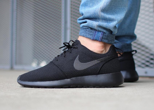 rosh run tout noir