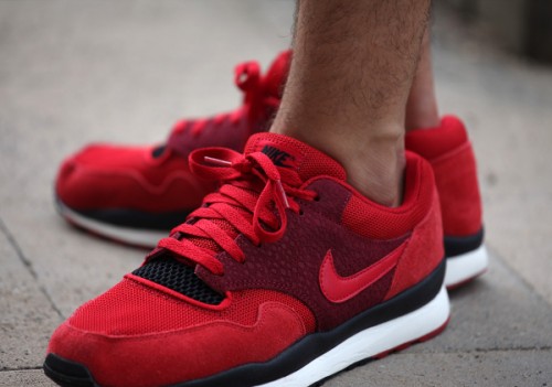 nike air safari red