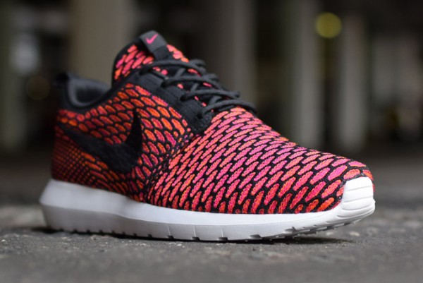 Nike Flyknit Roshe Run Fireberry (3)