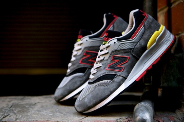 new-balance-997-made-usa-dark-grey-2