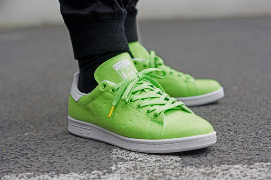 stan smith tennis ball