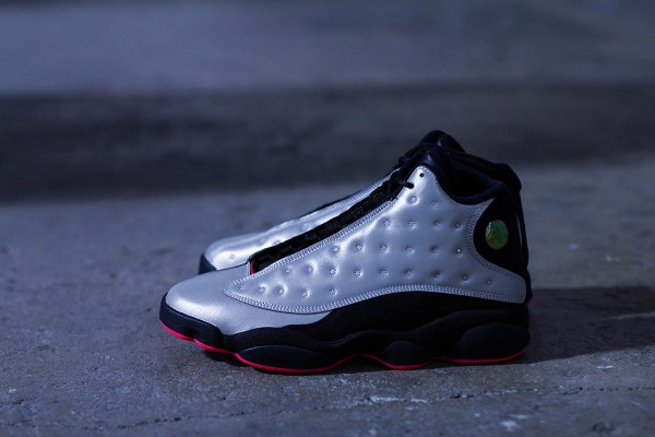 Air Jordan 13 reflective silver photo  (5)