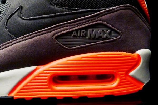 Air Max 90 Essential (Black Black Hyper Crimson) (2)