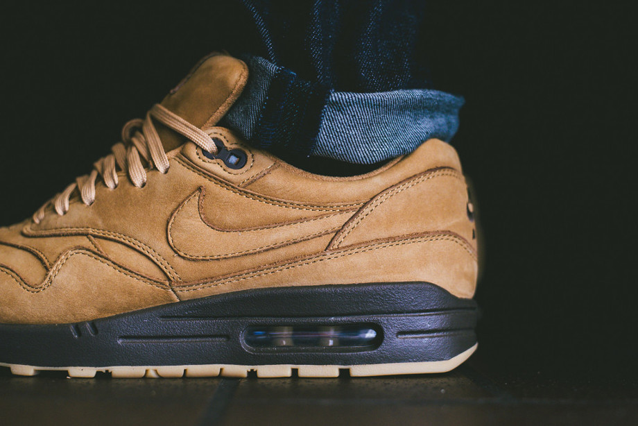 nike air max 1 flax