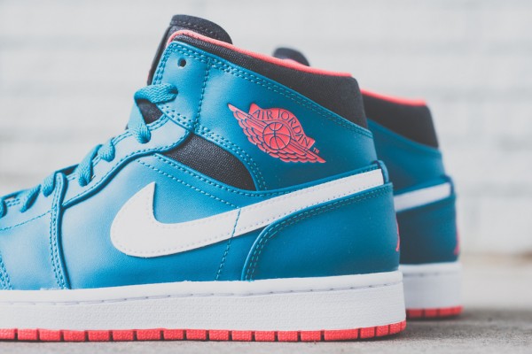 Air Jordan 1 Mid Tropical Teal Infrared 23 (5)