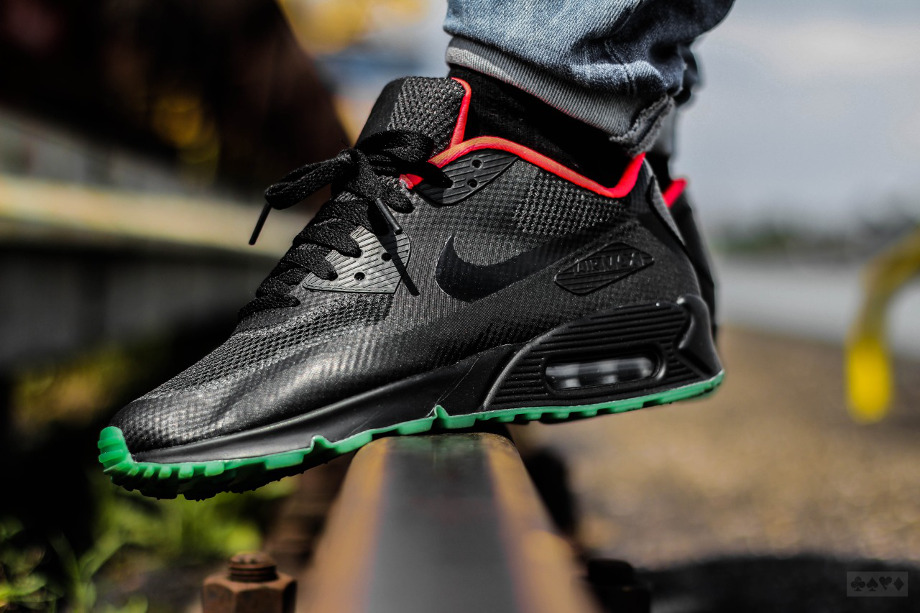 Nike Air Max 90 Hyperfuse Id Yeezy Black Solar Red