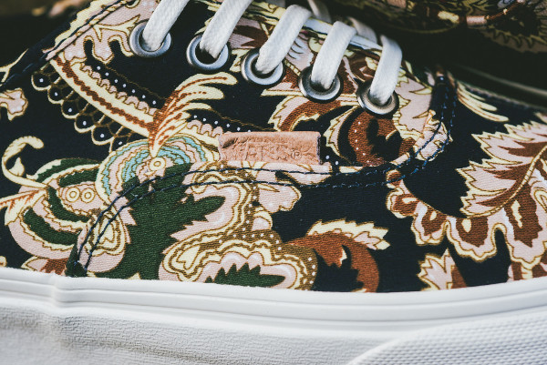 vans california royal paisley