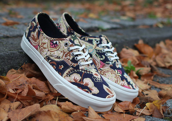 vans california royal paisley