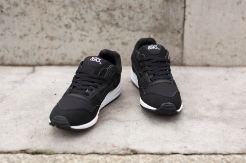 asics gel saga white black