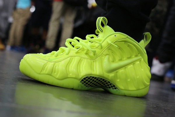 Nike Air Foamposite Pro Volt 1 600x402