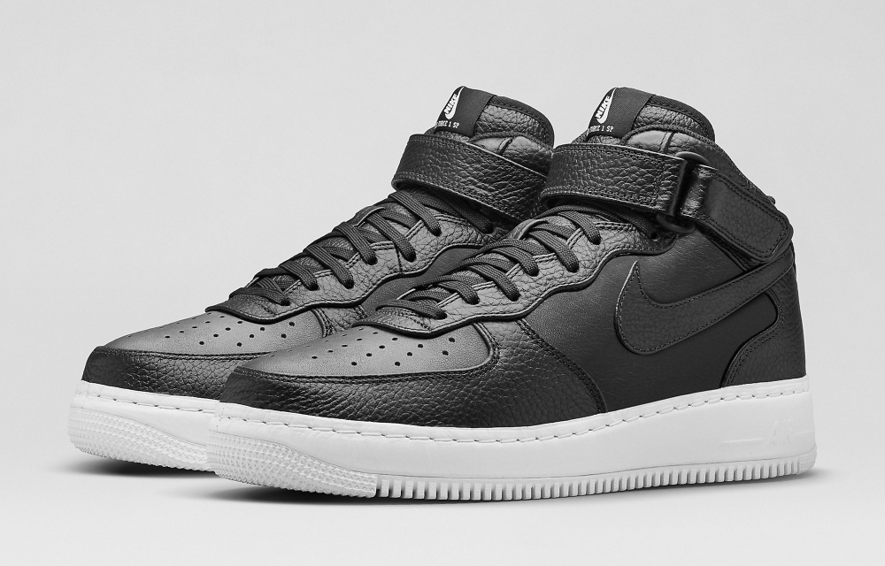 black air force 1 with white sole