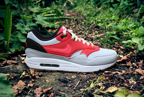 Detailed Look At The DQM x Nike Air Max 90 