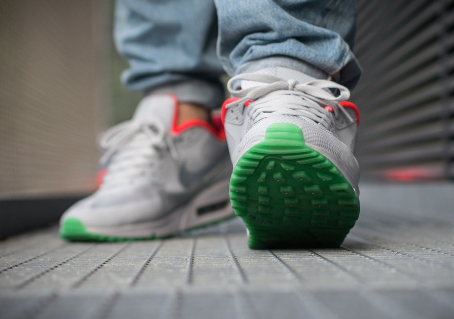 air max 90 hyperfuse yeezy