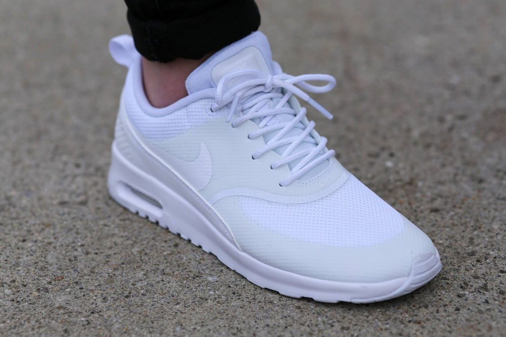 nike air max blanche et grise