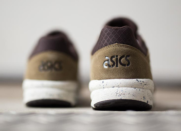 asics lyte classic white aizuri blue