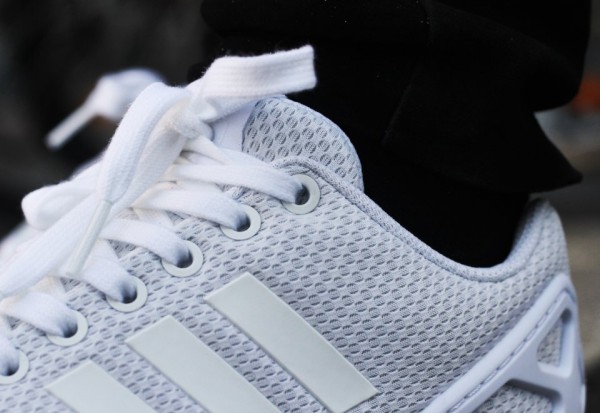adidas zx flux triple white