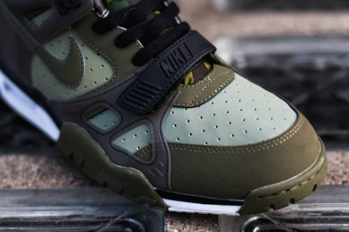 nike camouflage trainers