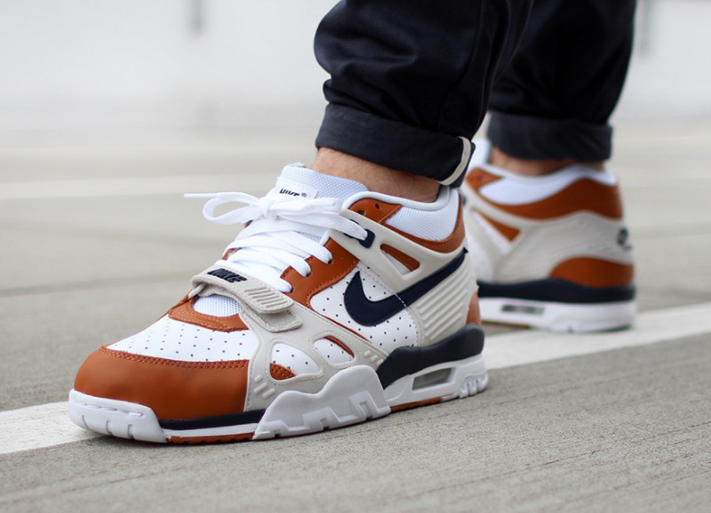 guvernabilă Formare Turbulenţă nike air trainer 3 blanche homme ...