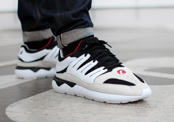 Adidas Tubular 93 OG (Black White) aux pieds (1)