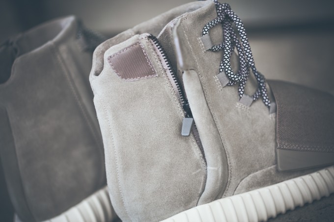 Adidas Yeezy 750 Boost Light Brown Carbon White (3)
