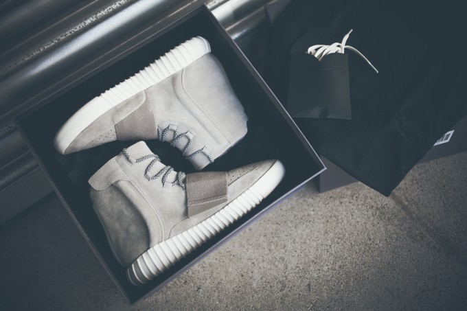 Adidas Yeezy 750 Boost Light Brown Carbon White (6)