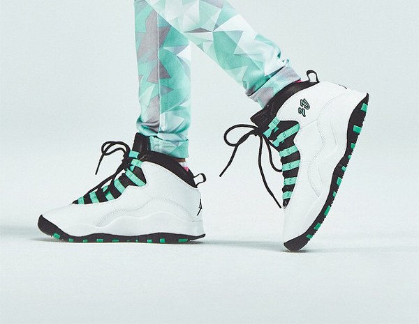 Air Jordan 10 GS White Black Green Glow