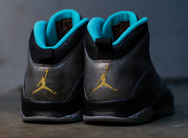 Air Jordan 10 Retro 'Lady Liberty' (1)