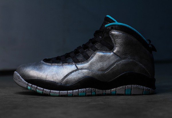 This weekend the "Snakeskin" Air Jordan 11 is set to debut Retro 'Lady Liberty' (2)