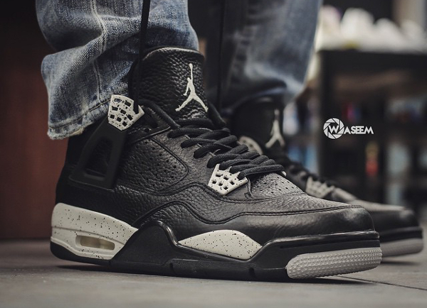 Air Jordan 4 Oreo Retro 2015 aux pieds (1)