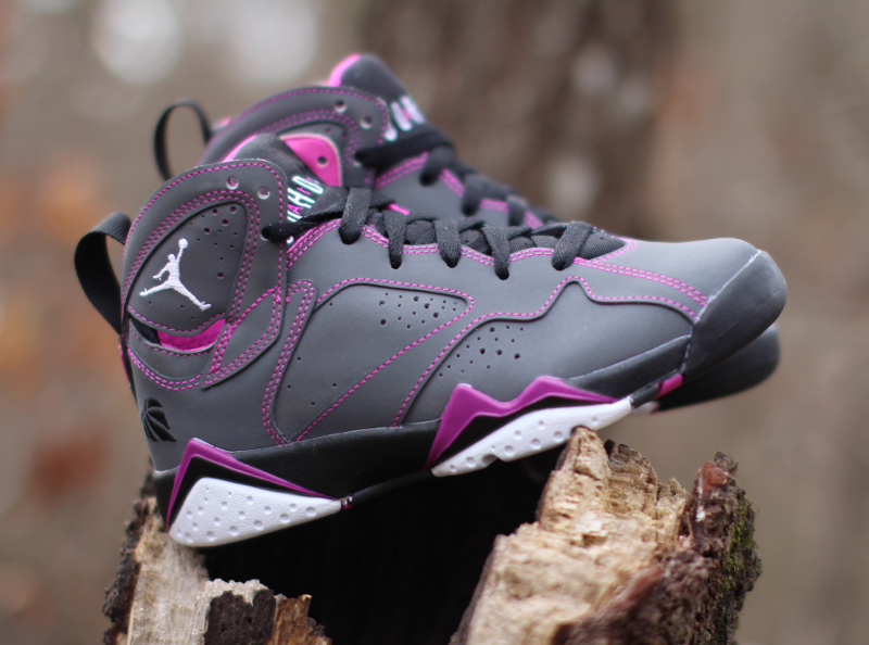 Air Jordan 7 30th 'Valentine's Day' (4)