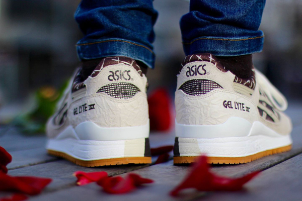 Asics Gel Lyte 3 'Romance' (Chocolate) aux pieds (1)