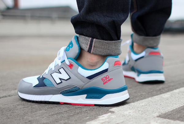 New Balance M530 GBP 'Micro Chip Blue' (gris & bleue) aux pieds  (2)