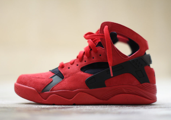 Nike Air Flight Huarache Suede 'University Red' (rouge) (2)