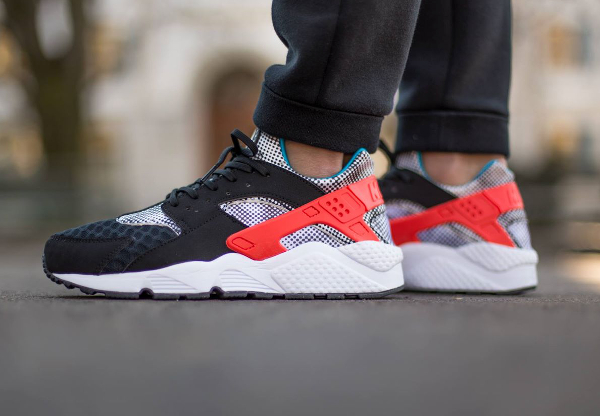 Nike Air Huarache FB ‘Hypervenom Phantom’  (1)