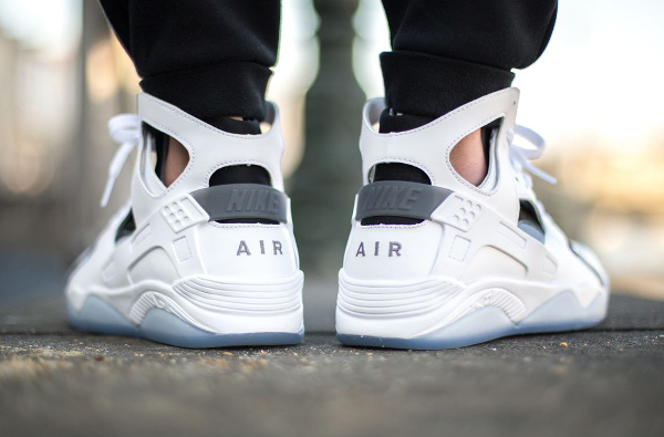 nike air flight huarache blanc