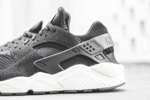 Nike Air Huarache Leather PA Stingray (Sneakers-actus) (3)