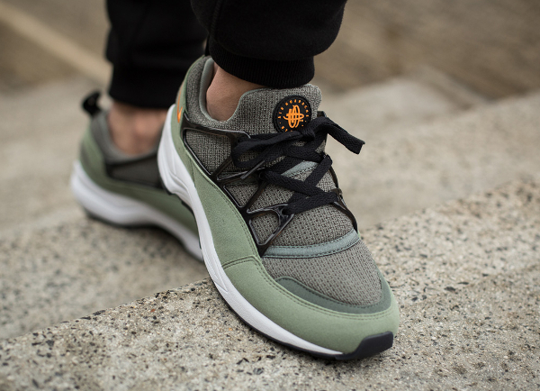 Nike Air Huarache Light Stone Clementine (vert kaki) (4)