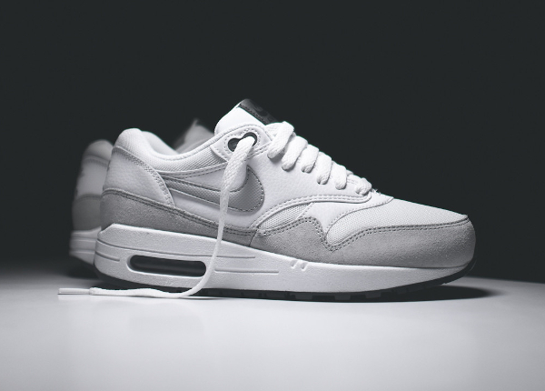 air max 1 blanche gris noir