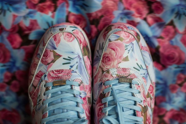 Nike Air Max 1 Ultra City Floral Paris (fleurs lys & roses) aux pieds (2)