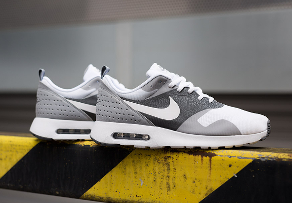 Nike Air Max Tavas White Grey gris 1