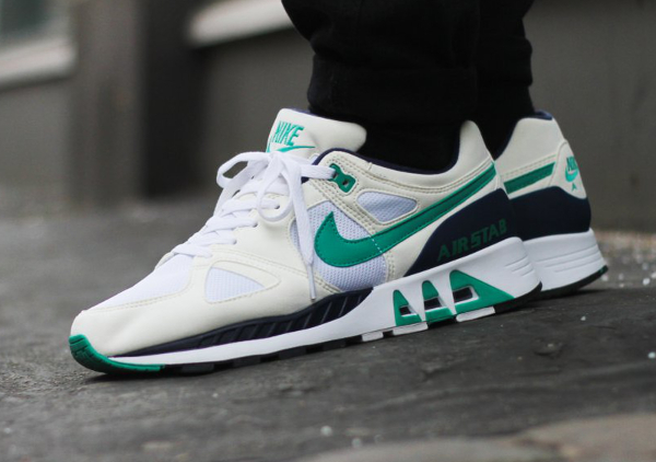 Nike Air Stab OG 'White Emerald Green' aux pieds (1)