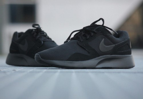 nike kaishi run full black